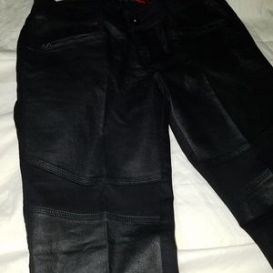 Black Guess jeans w/black faux leather patches